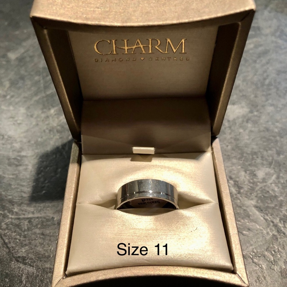 Stainless steel wedding ring